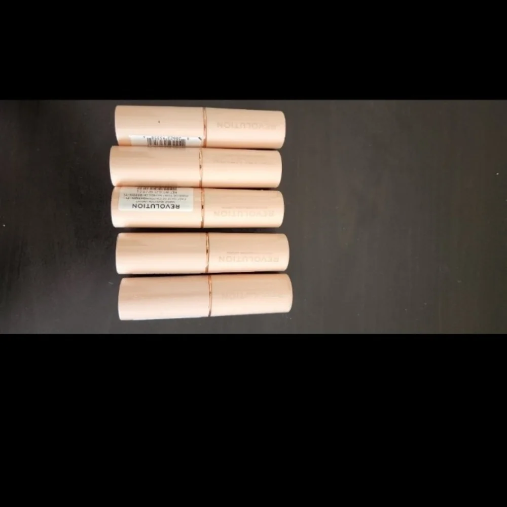 5 Makeup Revolution Fast Base Stick Foundations